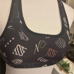 Nike Women's Graphic Black Sports Bra